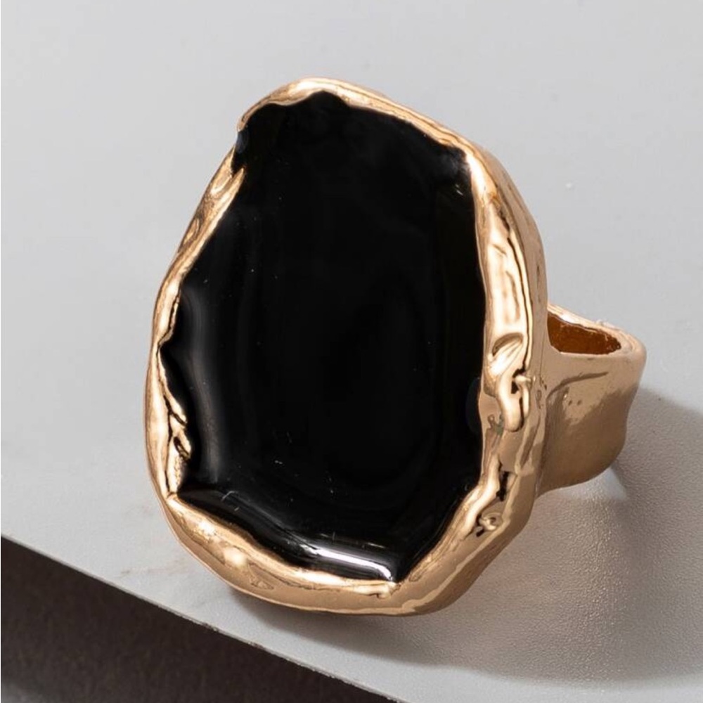 Midnight Muse Oversized Statement Ring NEW 🏷️ - Picture 3 of 3